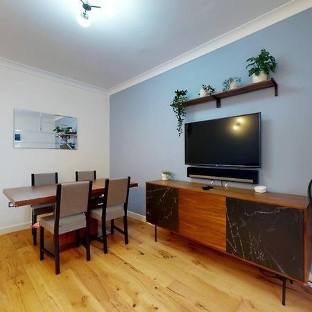 Lovely 2-Bedroom Flat Near Highgate لندن المظهر الخارجي الصورة