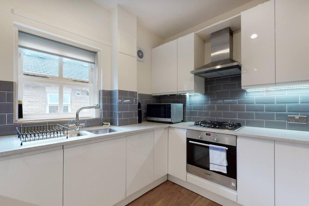 Lovely 2-Bedroom Flat Near Highgate لندن المظهر الخارجي الصورة